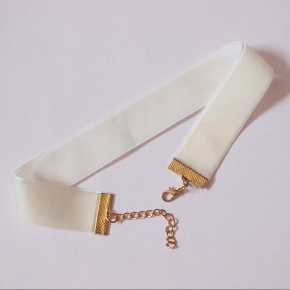 Women’s Handmade Wide Velvet Choker Necklace with Gold Toned Clasp - Picture 6 of 6